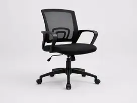 Foto de catalogo de una silla de oficina negra
